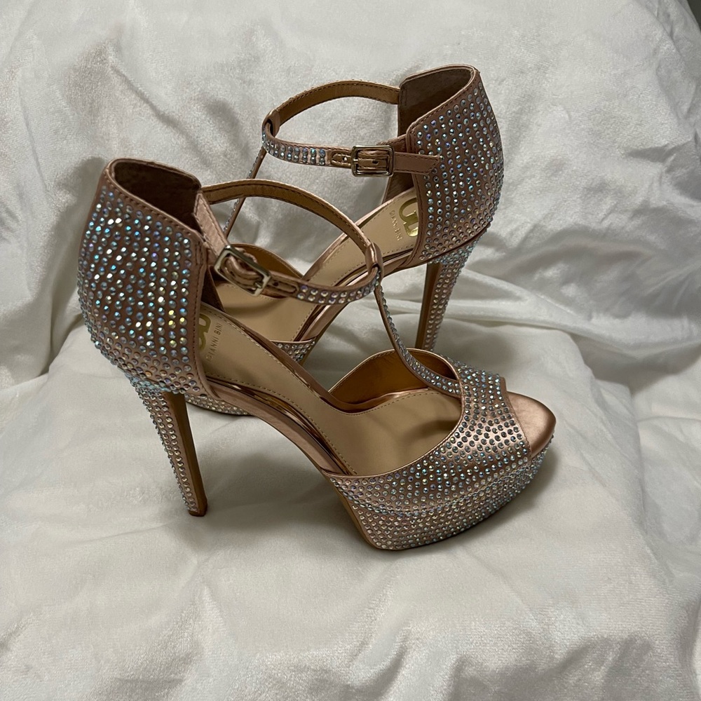 Gianni Bini Size 7.5 Rhinestone Stiletto Heel .. - Picture 2 of 5
